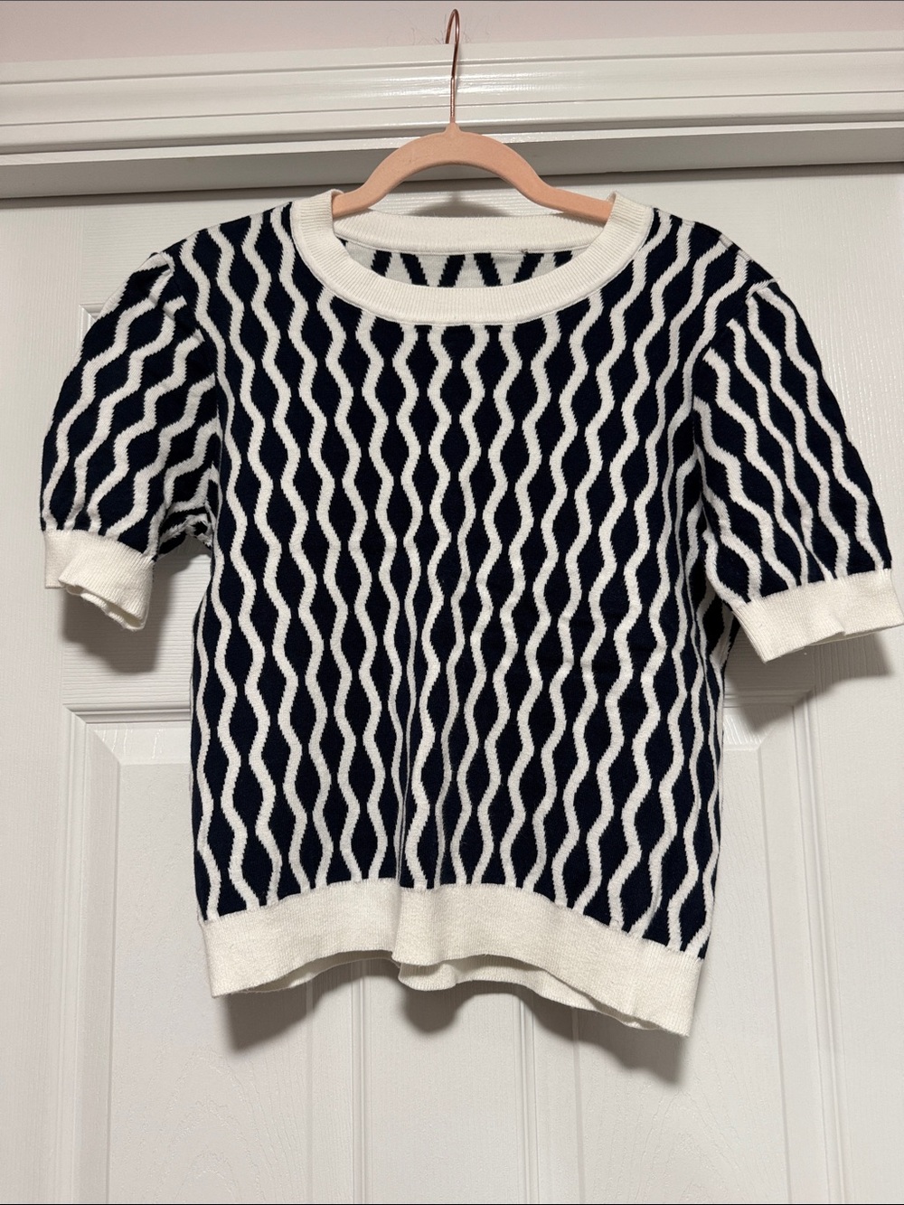 LOFT Navy & White Geometric Short-Sleeve Crewneck Sweater